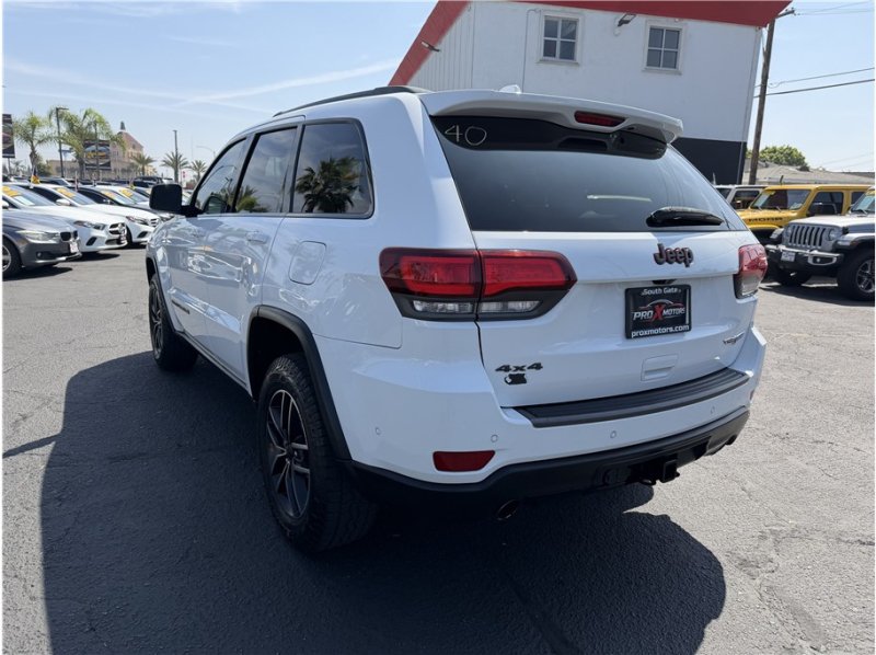 Used 2019 Jeep Grand Cherokee Trailhawk w/ Trailhawk Luxury Group AWD/4WD image 60