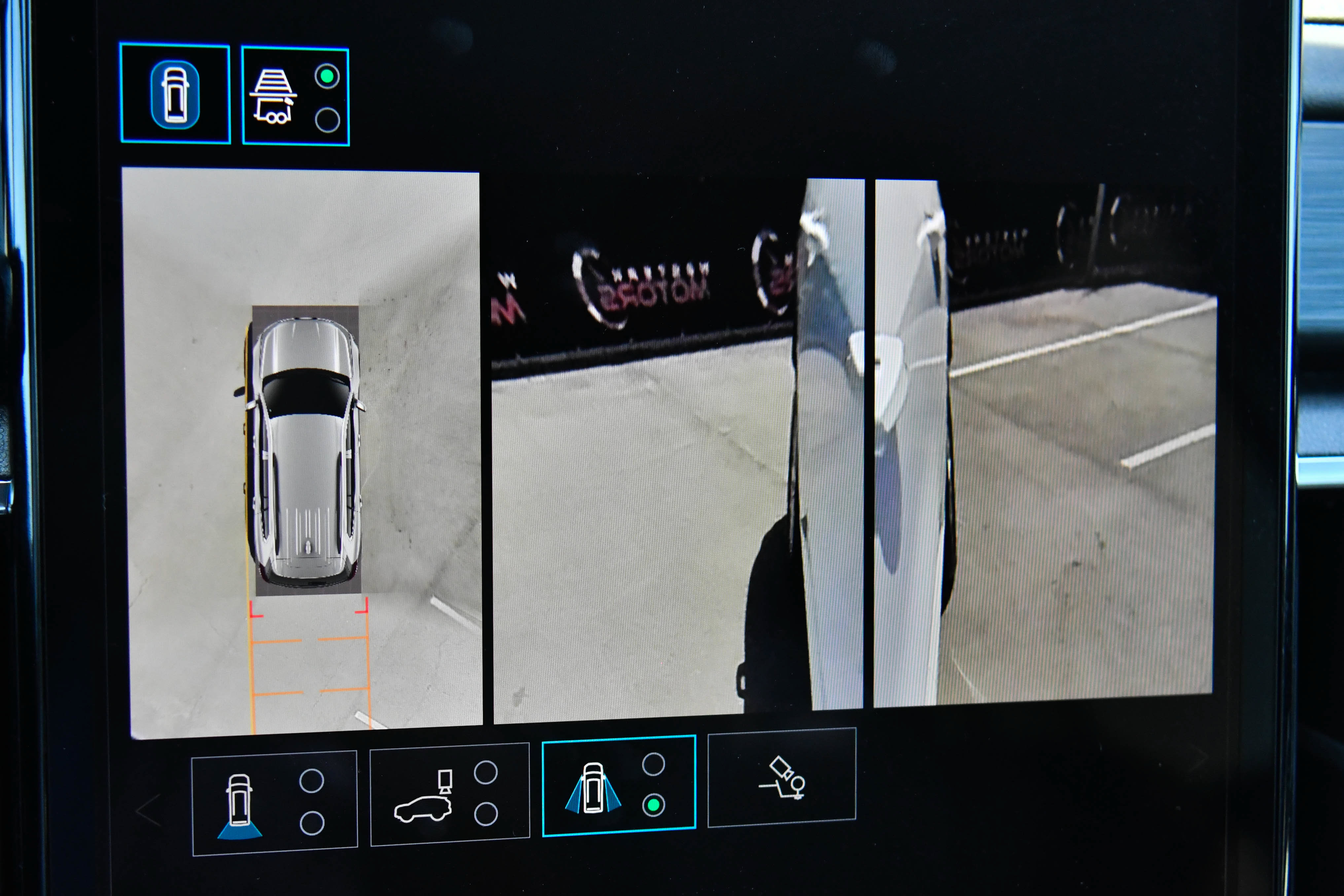 Used 2024 GMC Acadia Elevation FWD image 24