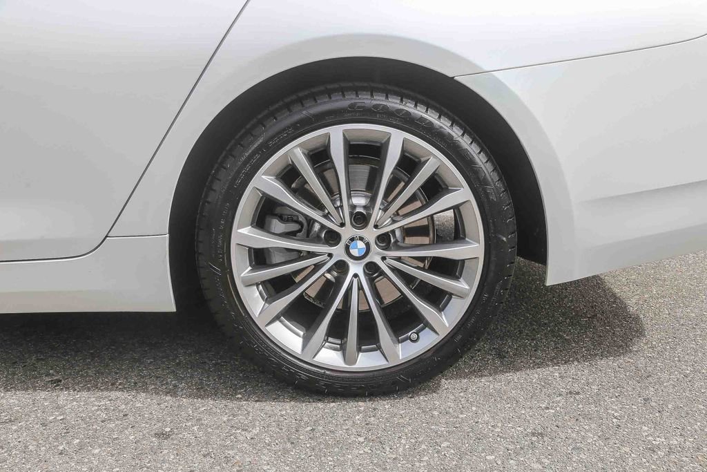 Certified 2023 BMW 530i w/ Convenience Package RWD image 8