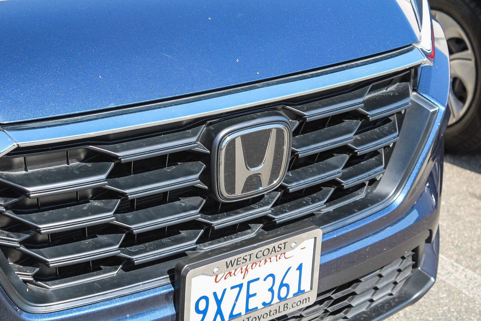 Used 2025 Honda CR-V LX image 6