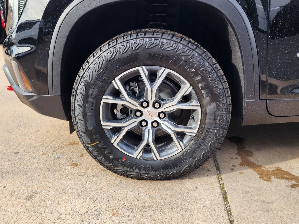 New 2026 GMC Acadia AT4 w/ Luxury Package image 58