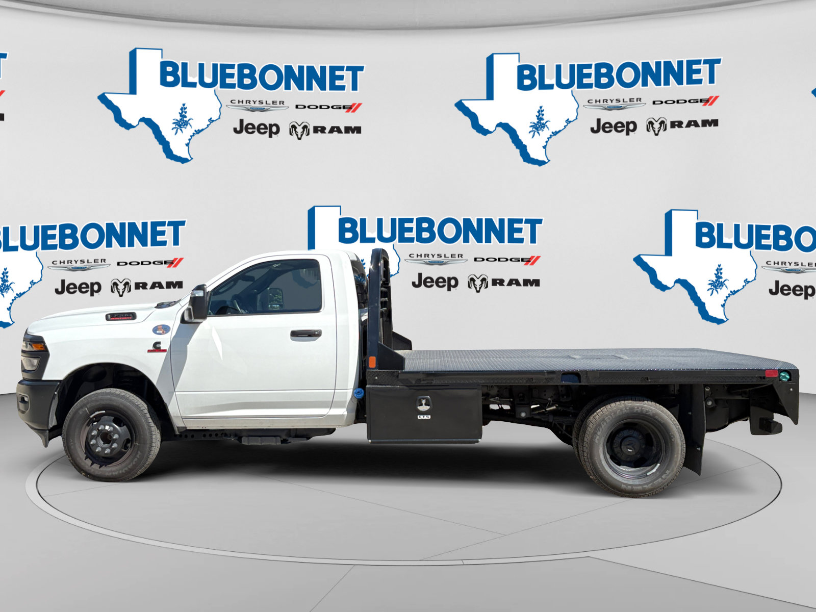 New 2026 RAM 3500 Tradesman AWD/4WD image 8