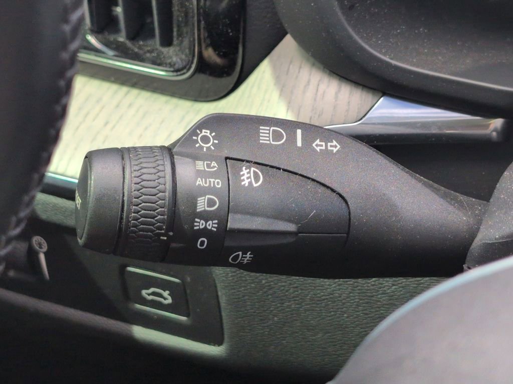 Used 2022 Volvo XC60 B5 Inscription w/ Advanced Package image 19