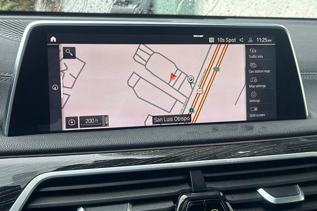 Used 2020 BMW 740i w/ M Sport Package image 17