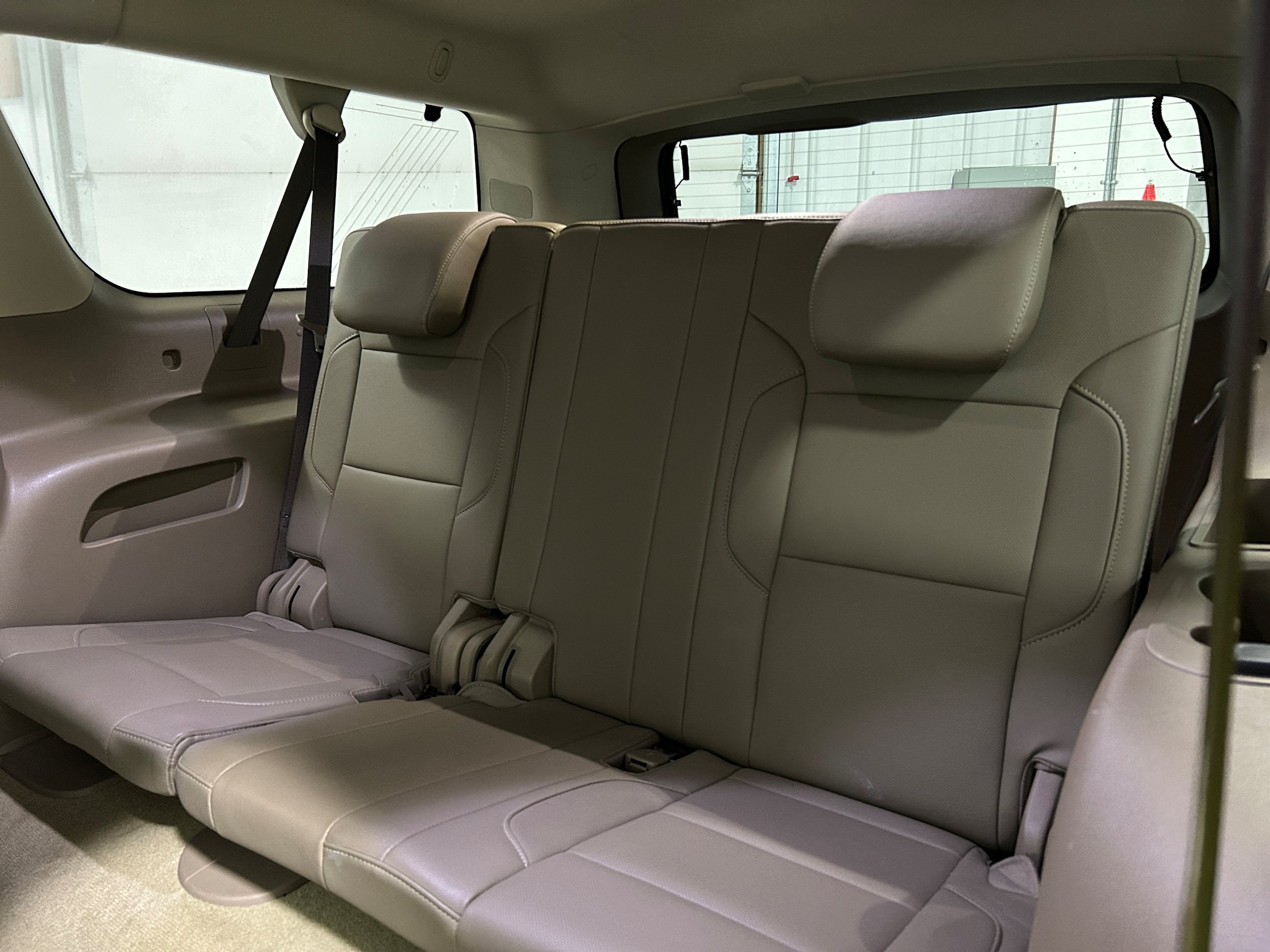 Used 2017 Chevrolet Suburban Premier AWD/4WD image 32