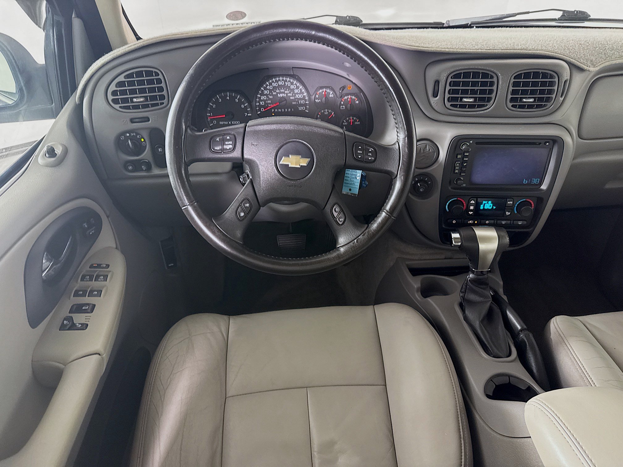 Used 2008 Chevrolet TrailBlazer LT w/ Cargo Convenience Package RWD image 26