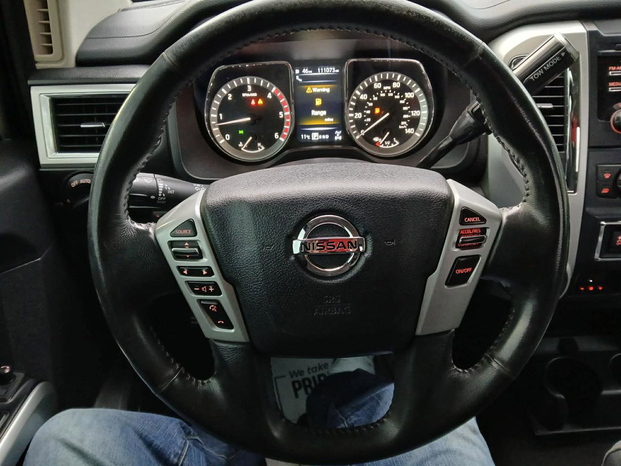 Used 2017 Nissan Titan SV AWD/4WD image 15