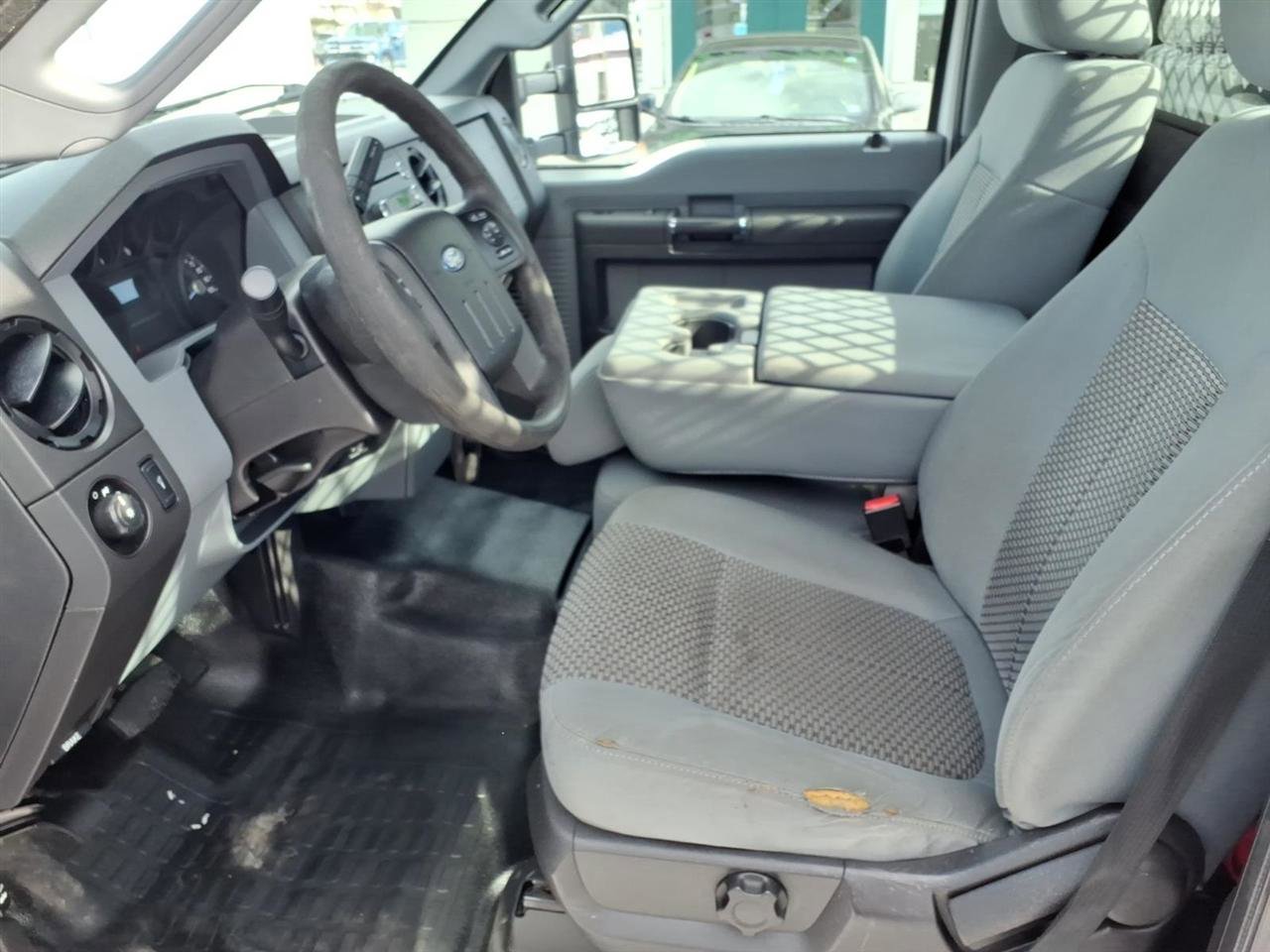 Used 2016 Ford F450 XL w/ Power Equipment Group image 8