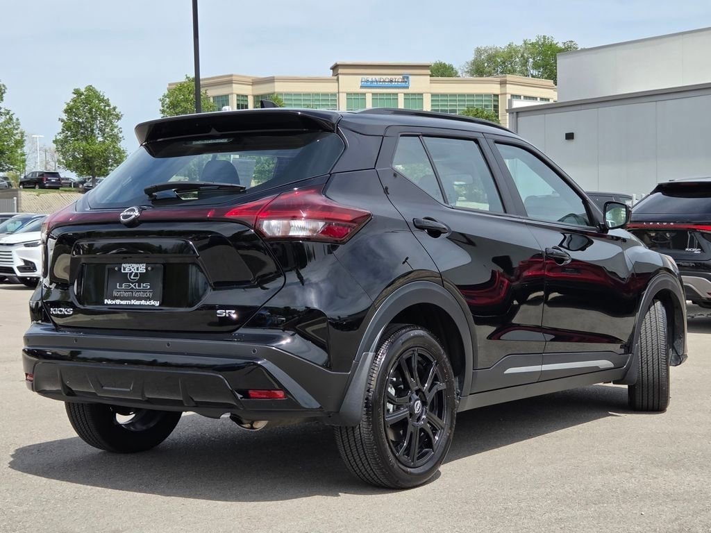 Used 2024 Nissan Kicks SR w/ SR Premium Package image 30