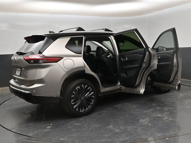 Certified 2025 Nissan Rogue Platinum image 31