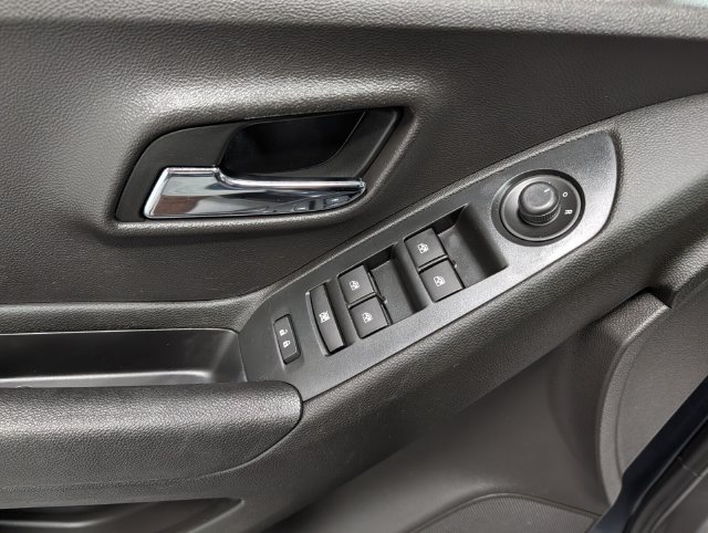 Certified 2016 Chevrolet Trax LS FWD image 14