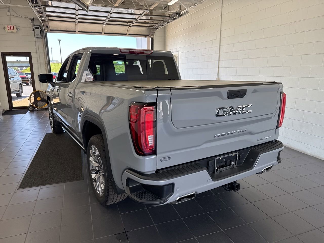 Used 2024 GMC Sierra 1500 Denali w/ Denali Reserve Package image 6