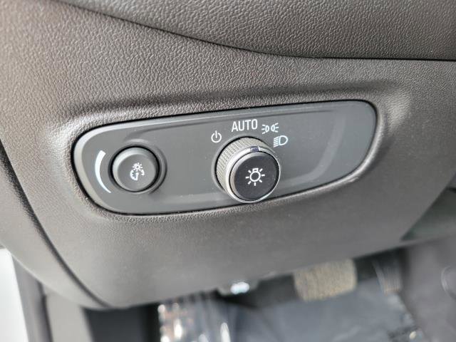 Used 2023 Chevrolet Equinox LT image 17