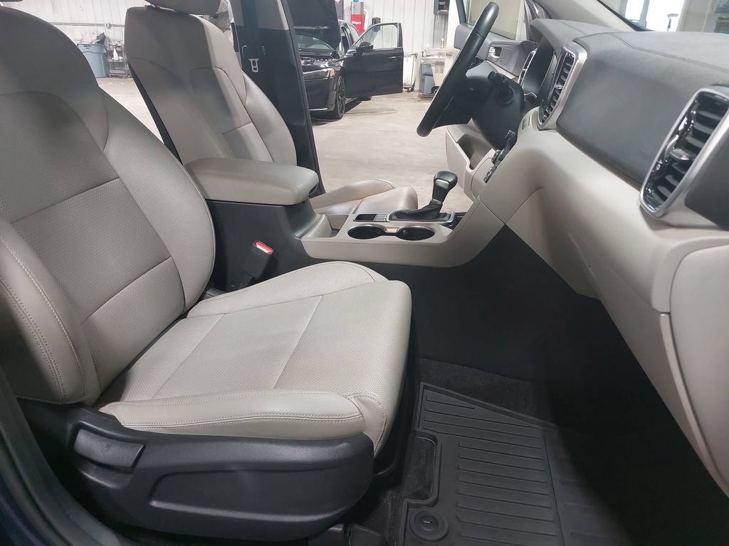 Used 2021 Kia Sportage EX AWD/4WD image 10