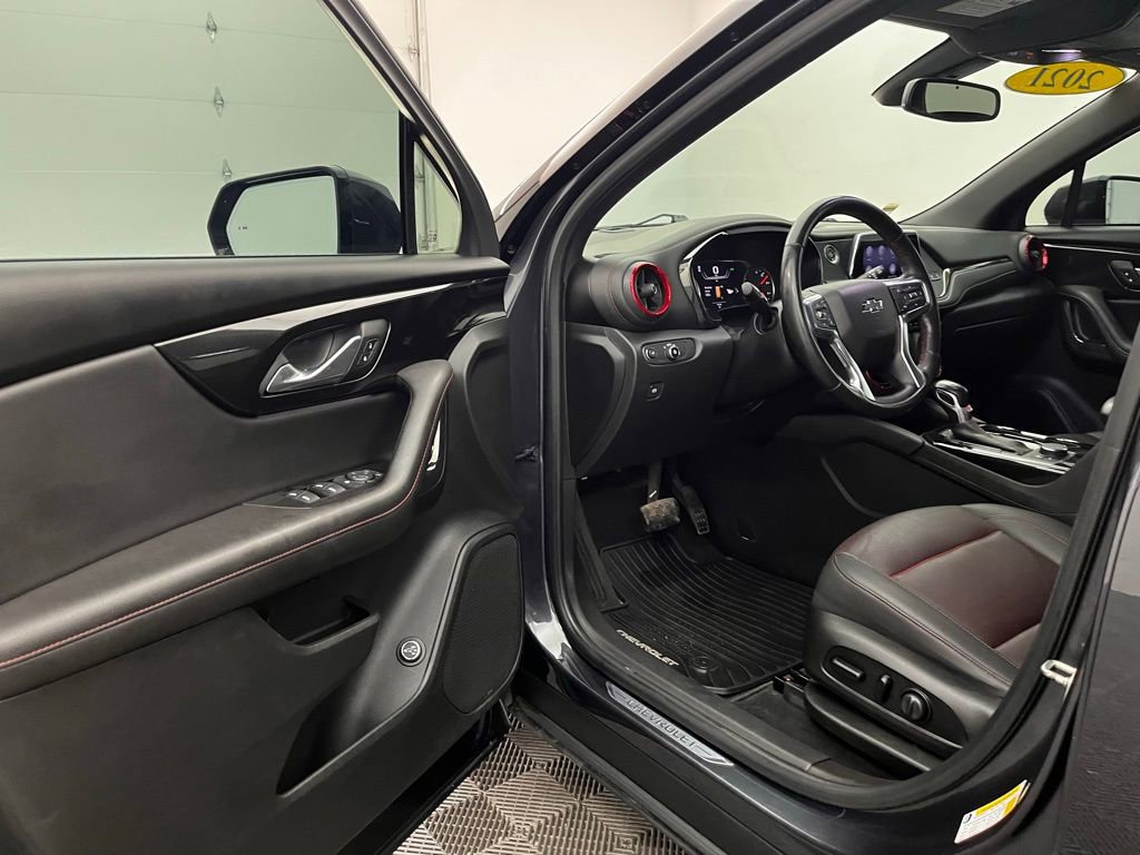 Used 2021 Chevrolet Blazer RS FWD image 17