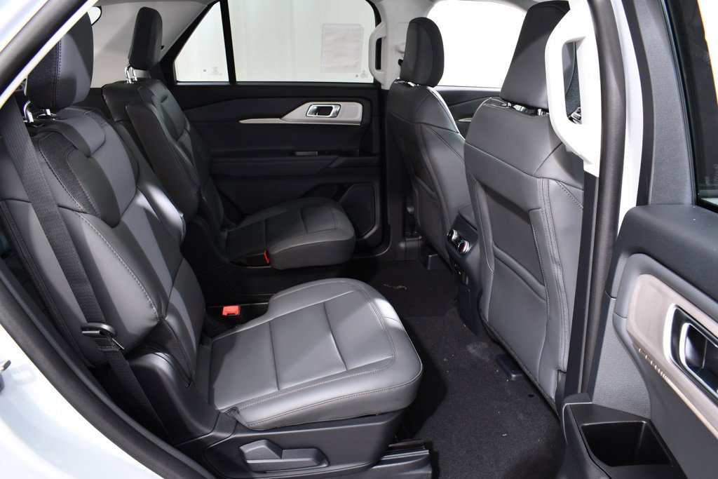 New 2025 Ford Explorer Active w/ Active Comfort Package image 19