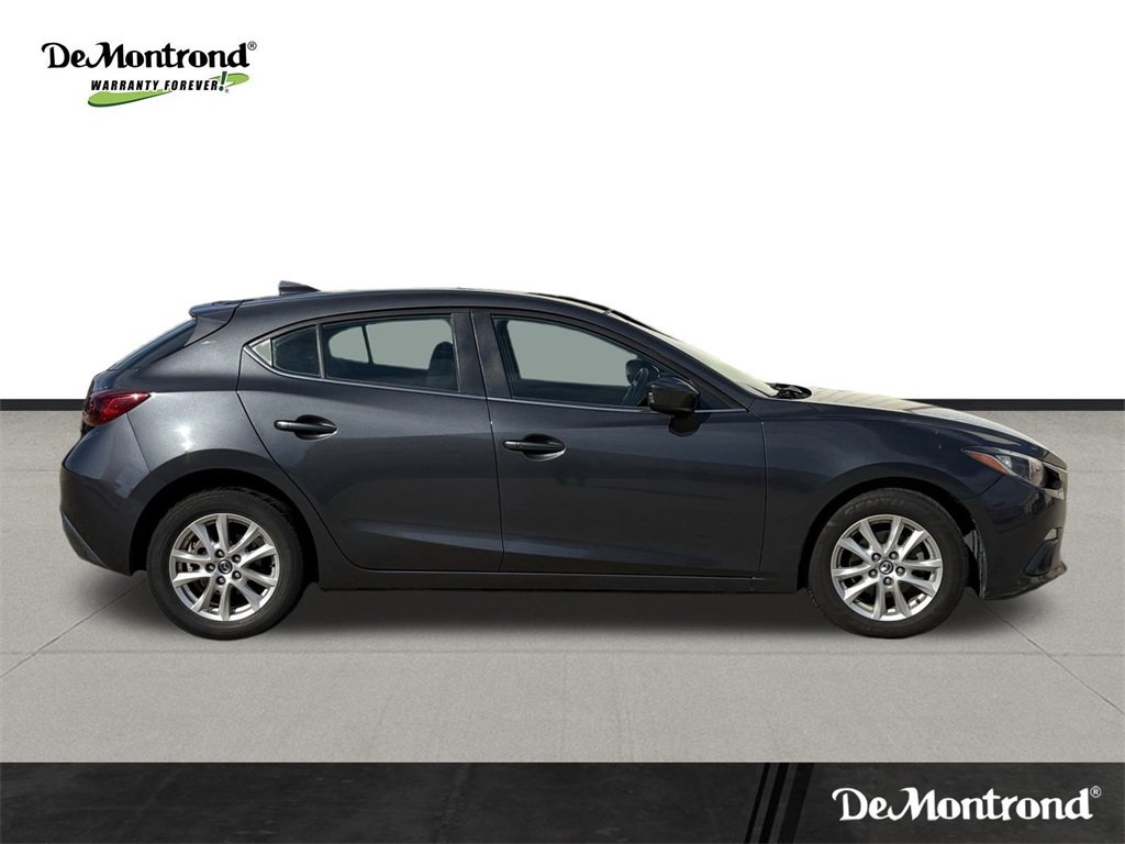 Used 2016 MAZDA MAZDA3 i Touring w/ Popular Equipment Package image 2