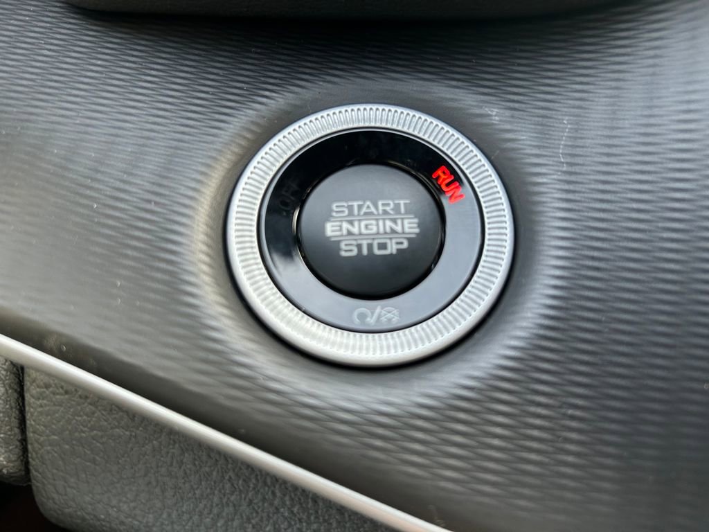 New 2025 Jeep Grand Cherokee L Altitude image 17