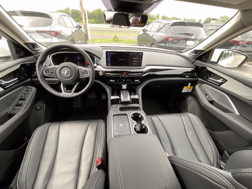 New 2026 Acura MDX w/ Technology Package AWD/4WD image 8