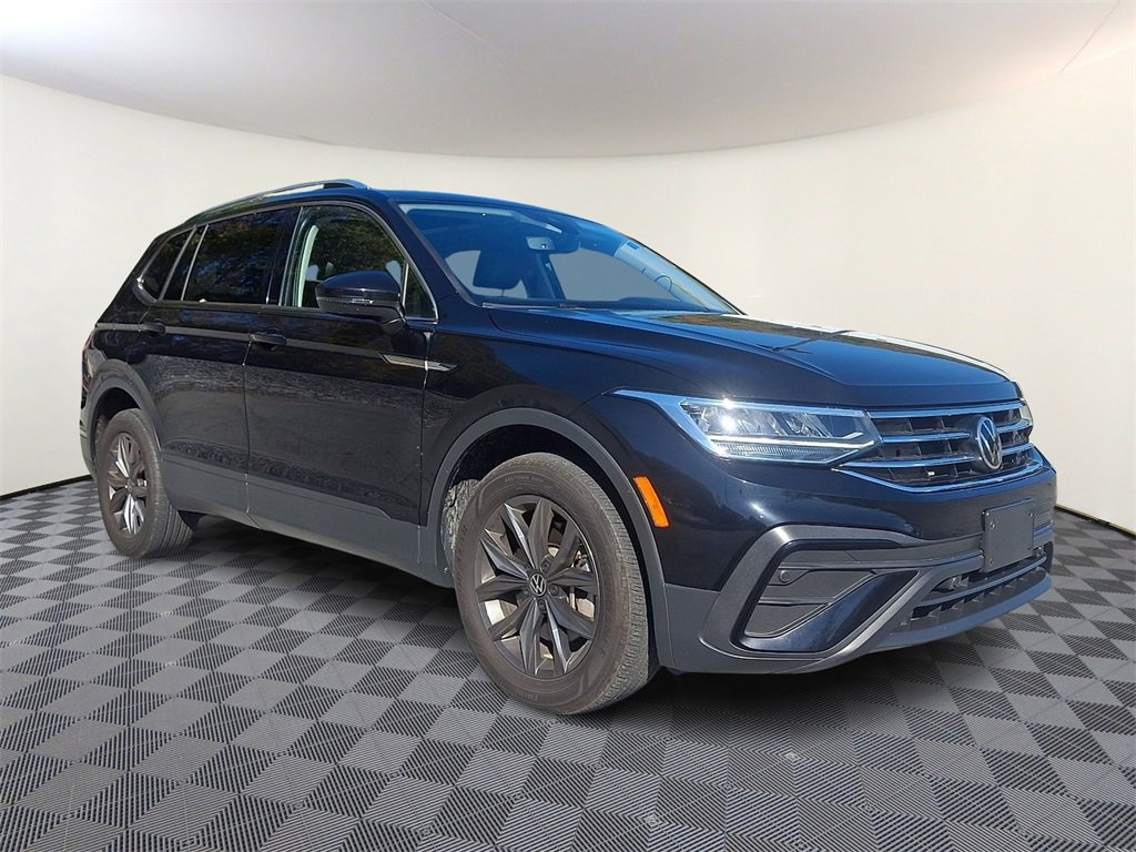 Used 2022 Volkswagen Tiguan SE