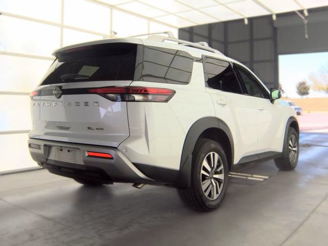 Certified 2025 Nissan Pathfinder SL AWD/4WD image 10