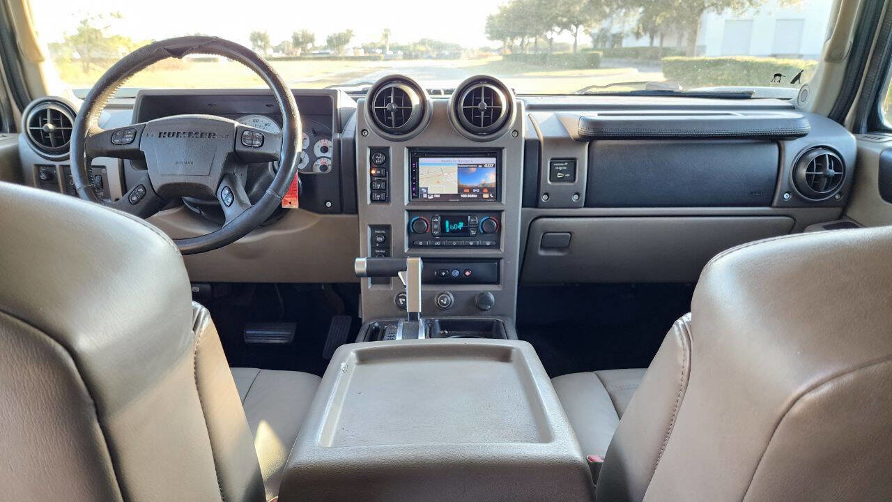Used 2003 HUMMER H2 w/ Preferred Equipment Group image 26
