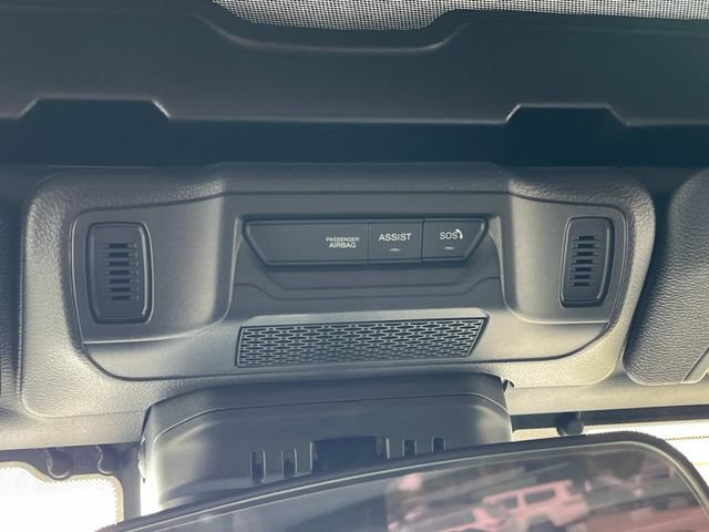 New 2025 Jeep Gladiator Sport AWD/4WD image 18