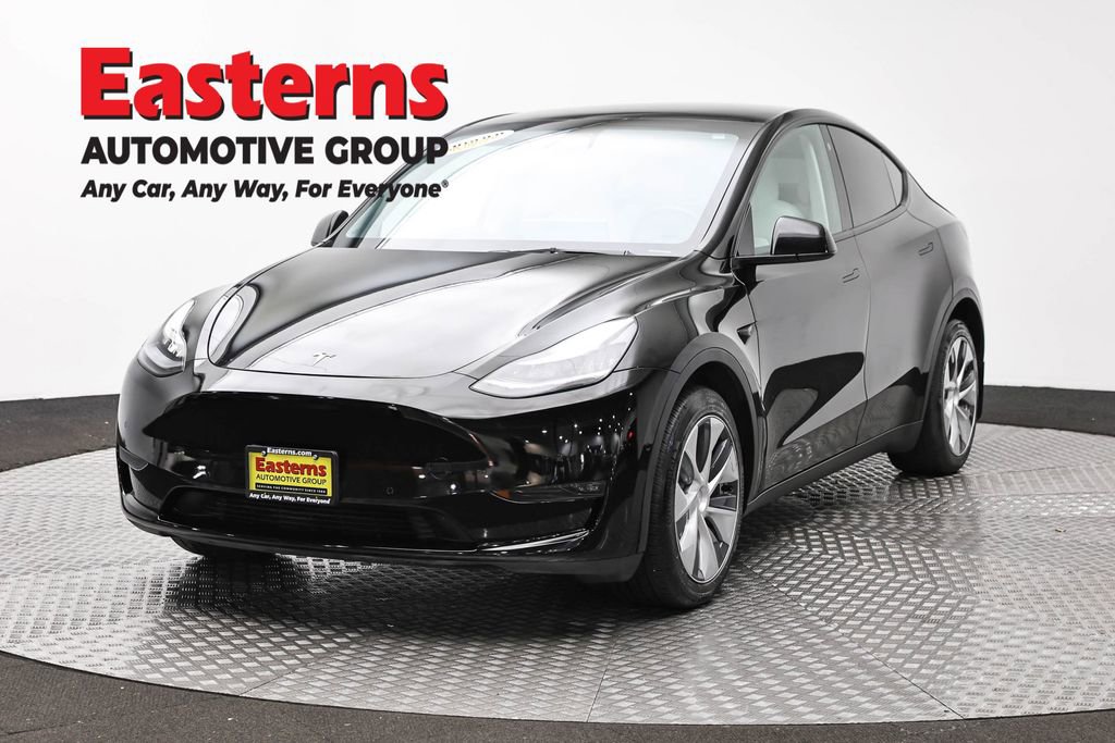 Used 2021 Tesla Model Y Long Range AWD/4WD image 1