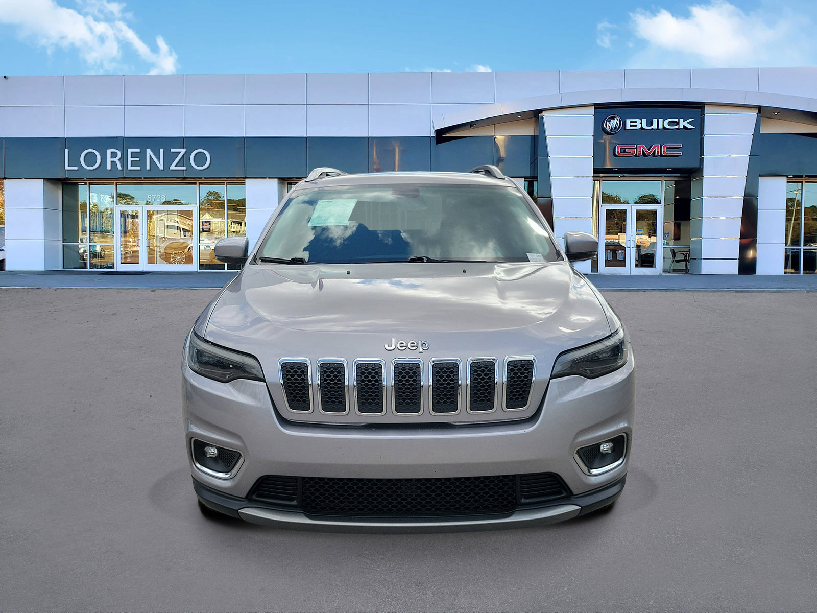 Used 2019 Jeep Cherokee Limited FWD image 2