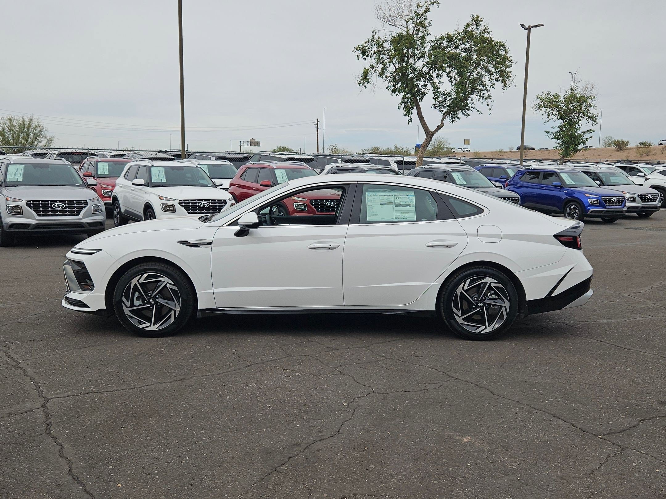 New 2026 Hyundai Sonata SEL FWD image 5