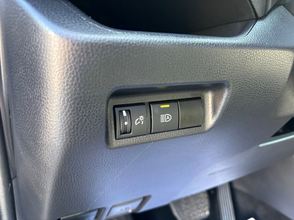 Used 2024 Toyota RAV4 Adventure image 19