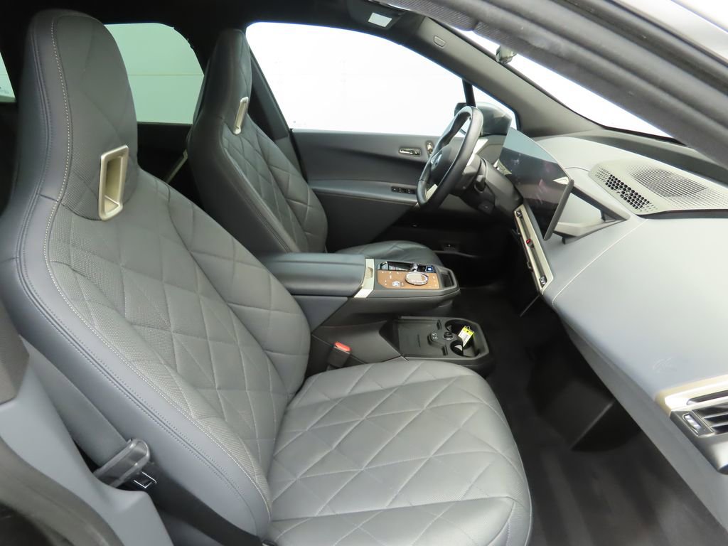 Certified 2023 BMW iX xDrive50 w/ Ultimate Package 2 image 19