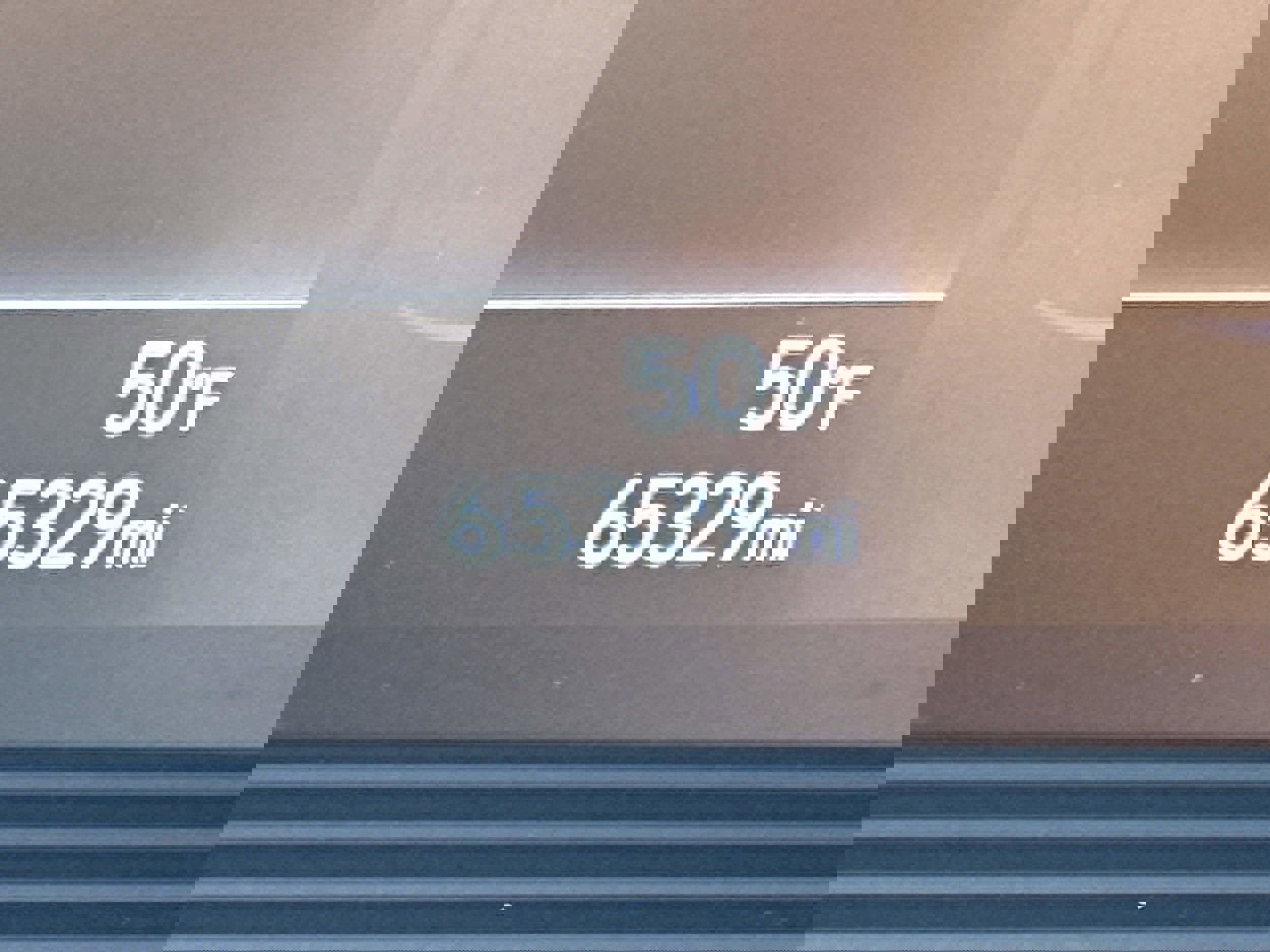 Used 2023 Hyundai Venue SEL image 27