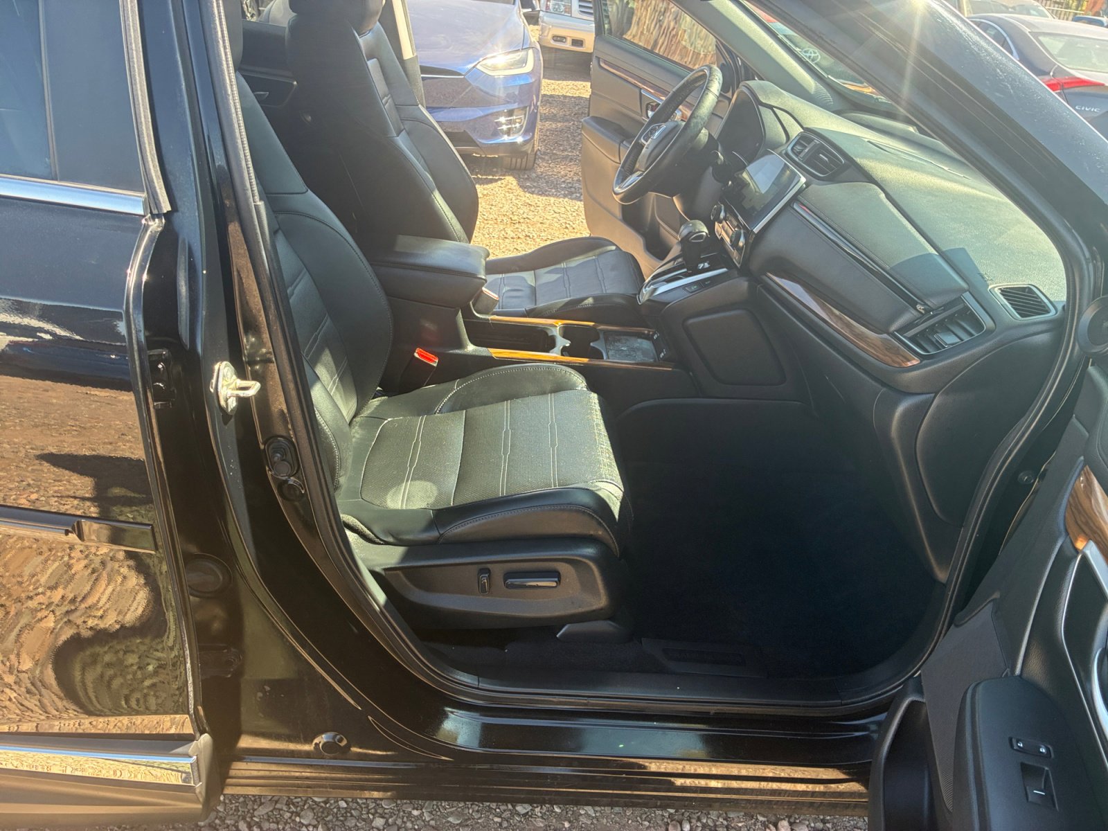 Used 2020 Honda CR-V Touring image 29