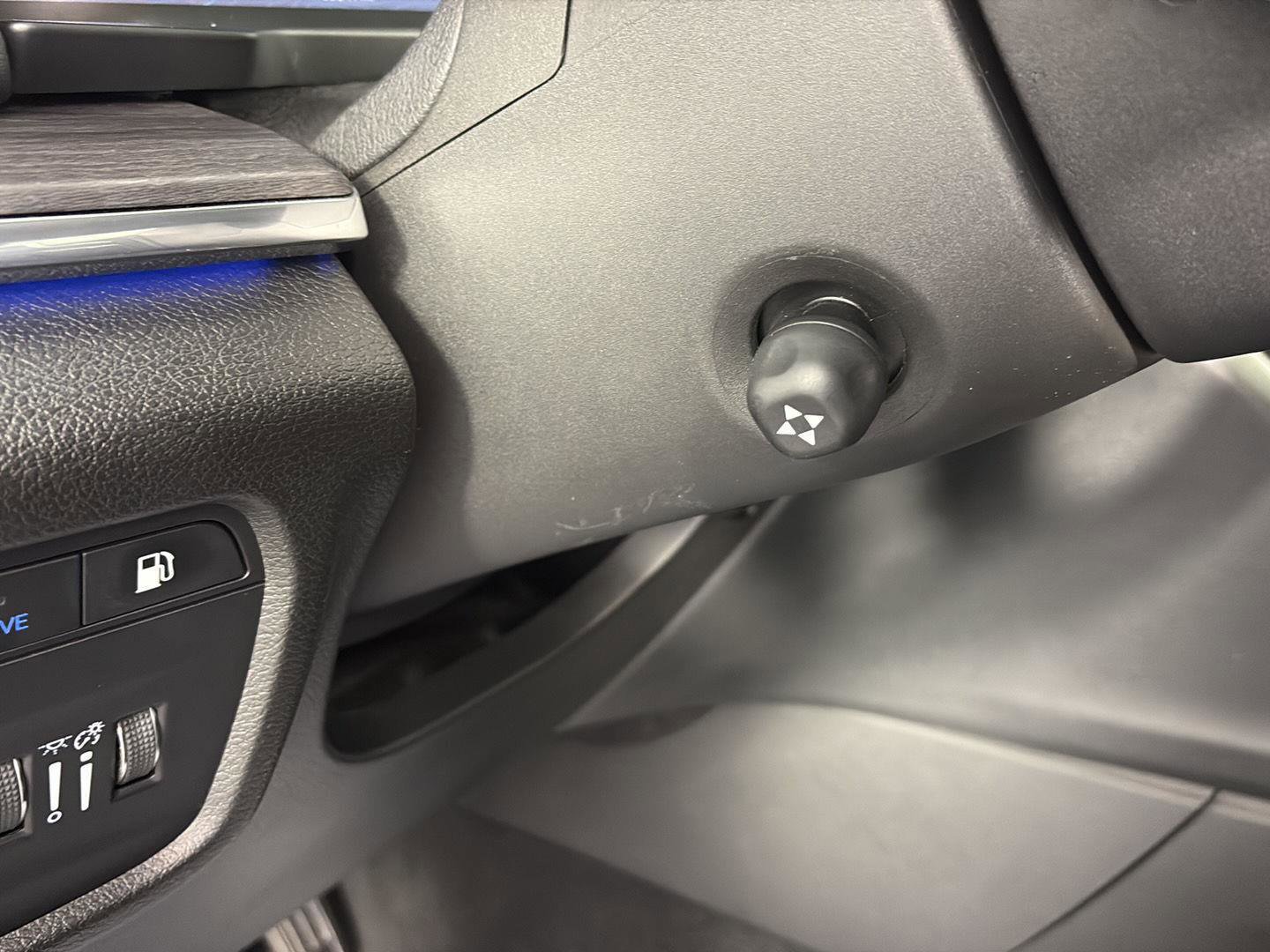 Used 2023 Jeep Grand Cherokee Overland w/ Luxury Tech Group IV image 28