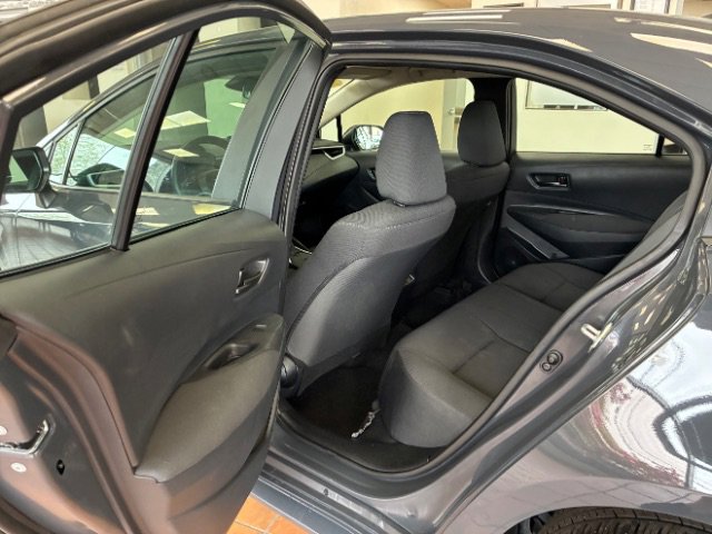 Used 2025 Toyota Corolla LE image 23