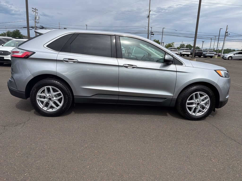Used 2023 Ford Edge SEL w/ Convenience Package AWD/4WD image 6