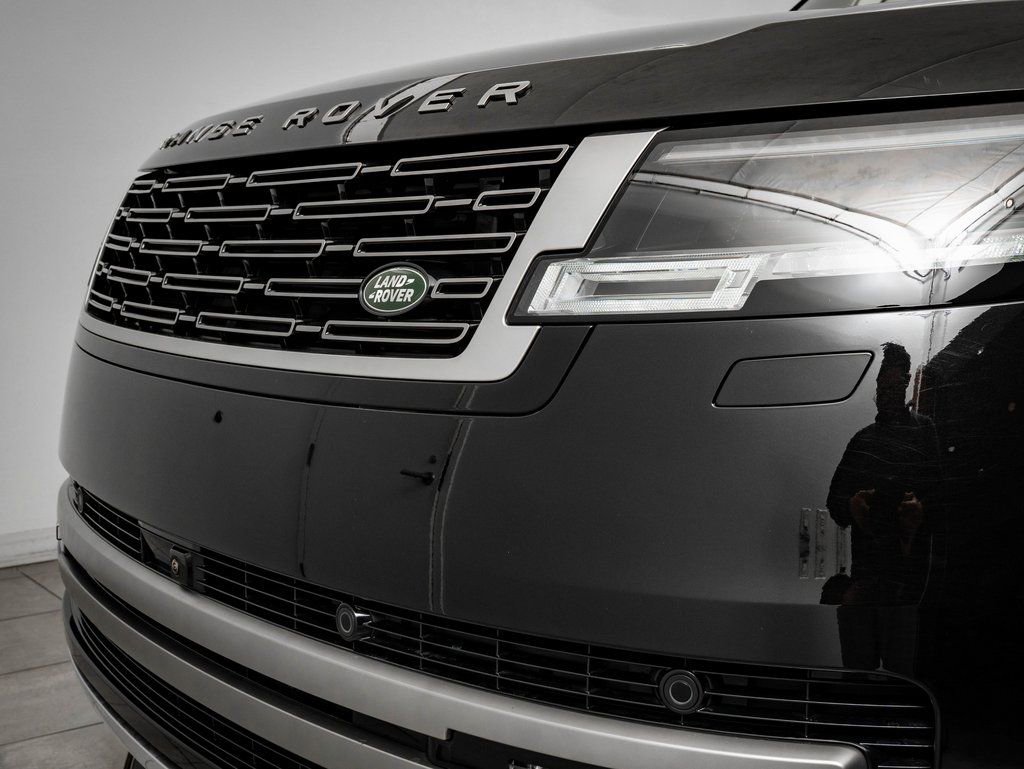 New 2026 Land Rover Range Rover SE AWD/4WD image 3
