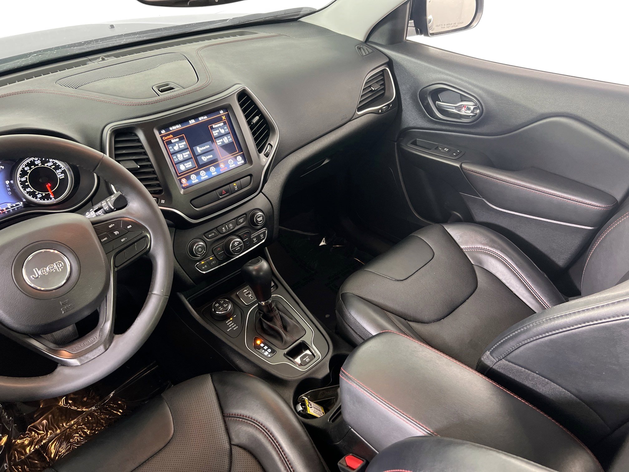 Used 2022 Jeep Cherokee Trailhawk w/ Premium Leather Package image 22