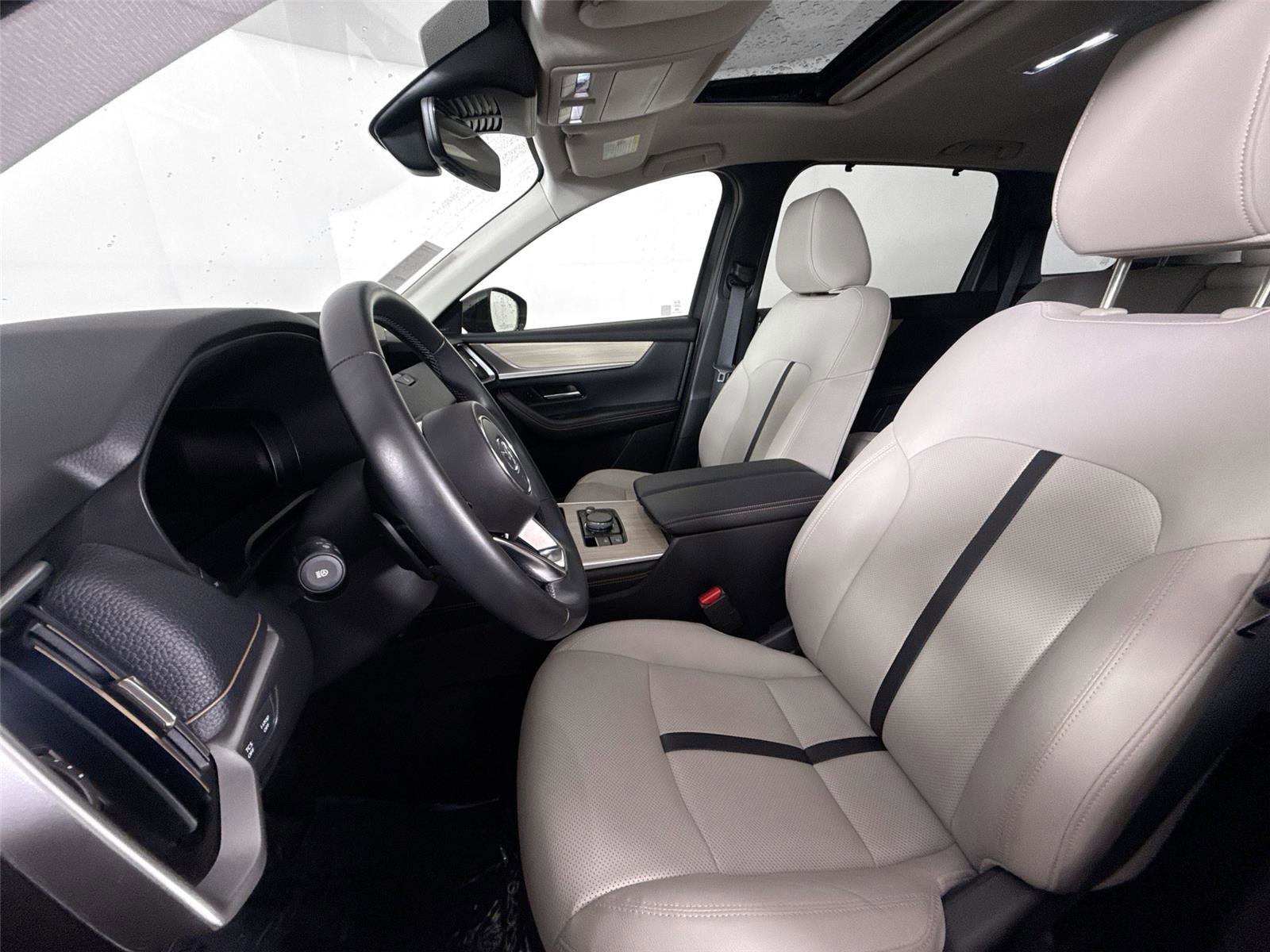 Certified 2025 MAZDA CX-70 3.3 Turbo w/ Premium Package image 3