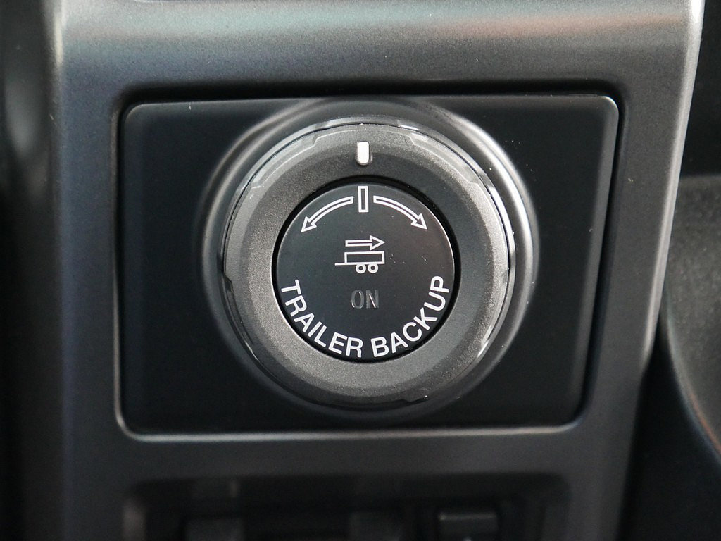 Used 2018 Ford F150 XLT AWD/4WD image 38