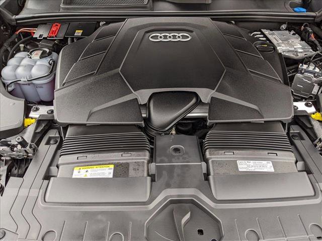 Certified 2025 Audi Q8 Prestige image 24