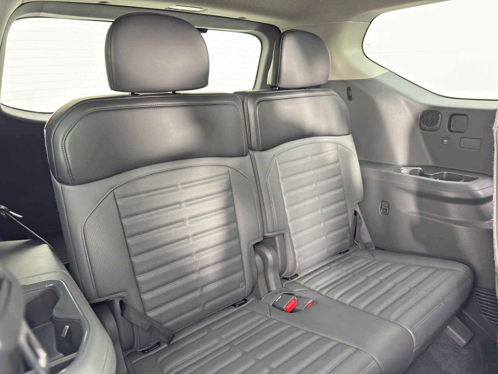 Used 2024 Kia EV9 Land image 45