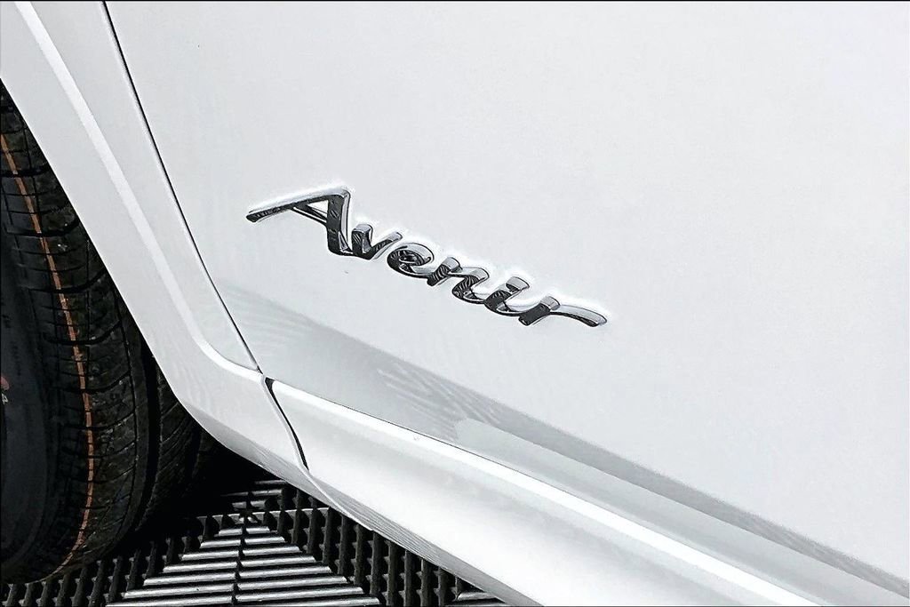 New 2026 Buick Envista Avenir image 10