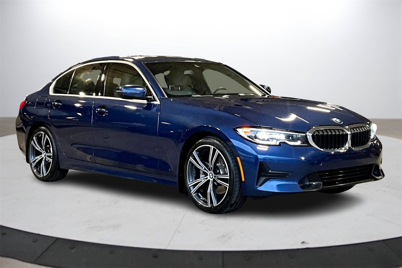 Used 2022 BMW 330i Sedan w/ Premium Package 2
