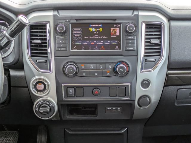 Used 2019 Nissan Titan SV image 18