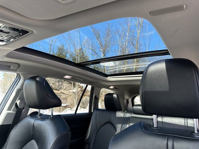 Used 2025 Toyota Grand Highlander AWD image 41