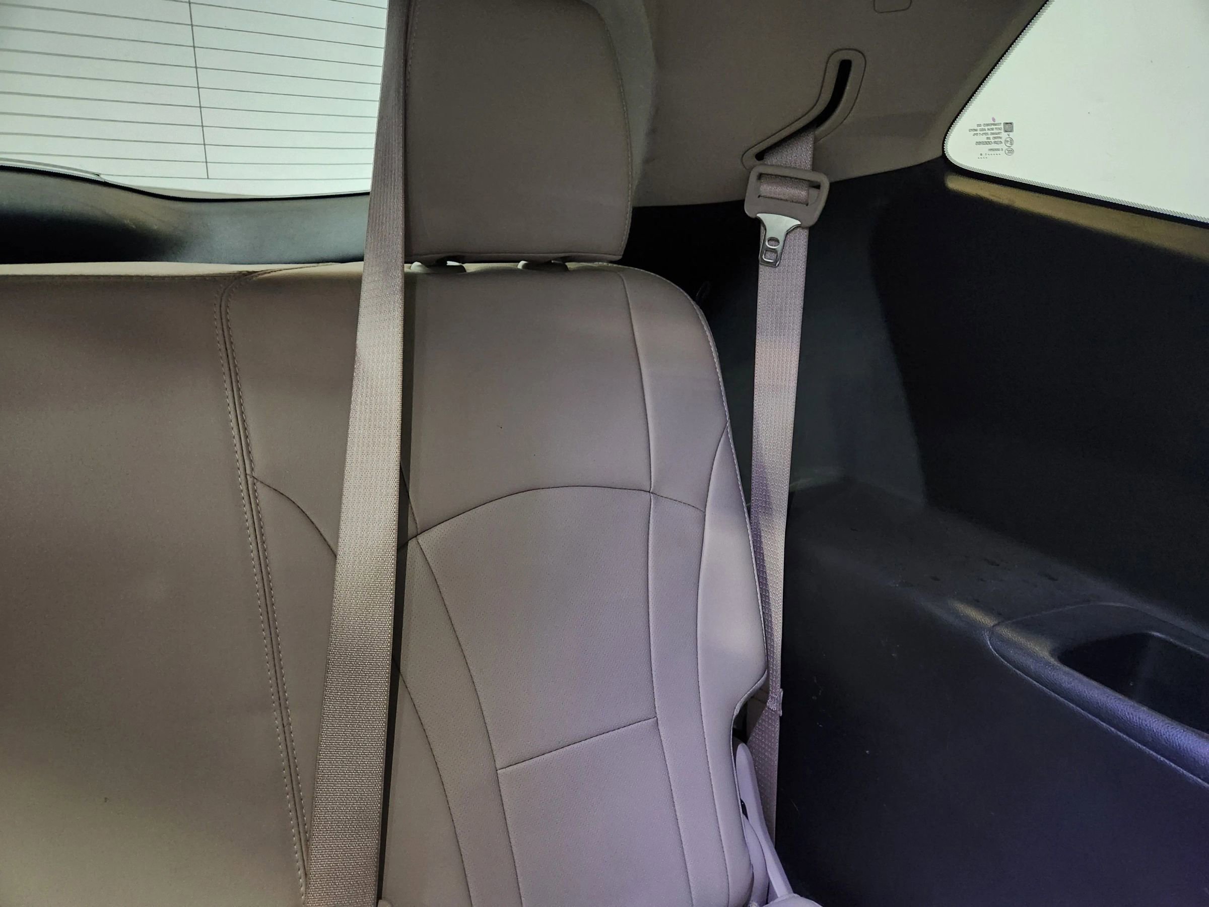 Used 2019 Buick Enclave Essence image 19