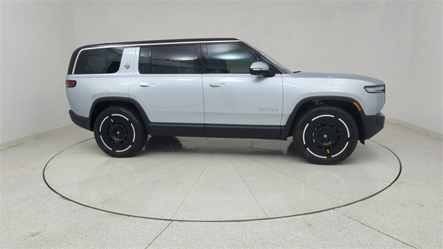 Used 2025 Rivian R1S Adventure image 65