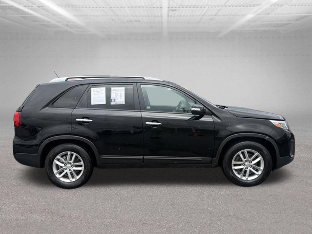 Used 2015 Kia Sorento LX FWD image 12